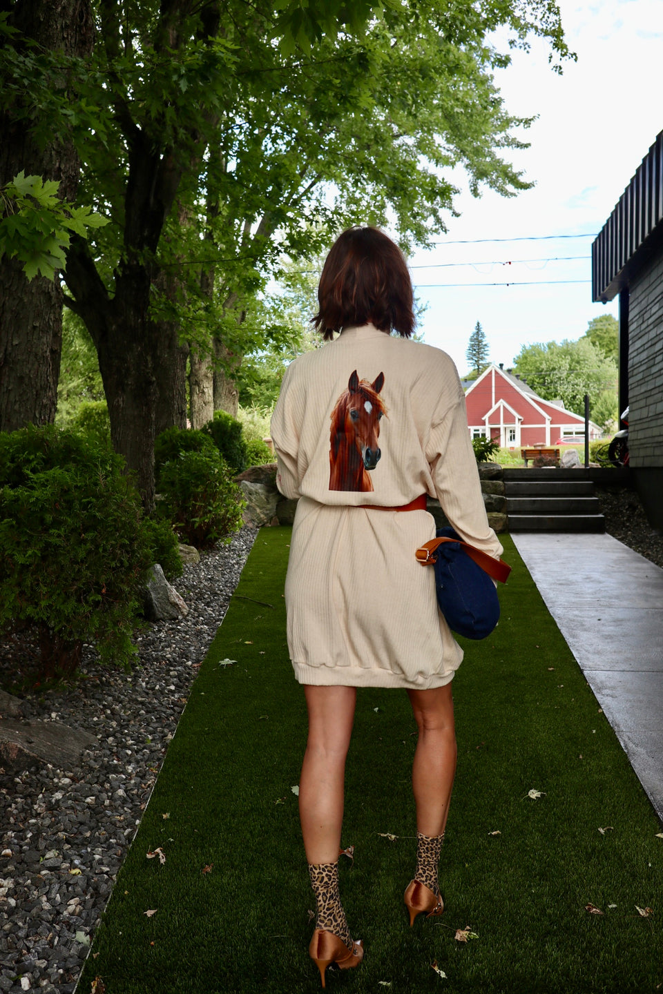 Robe décolleté crème dos cheval