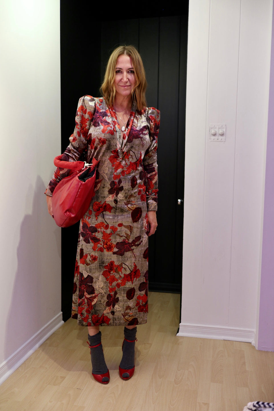 Robe longue velours fleurs rouges