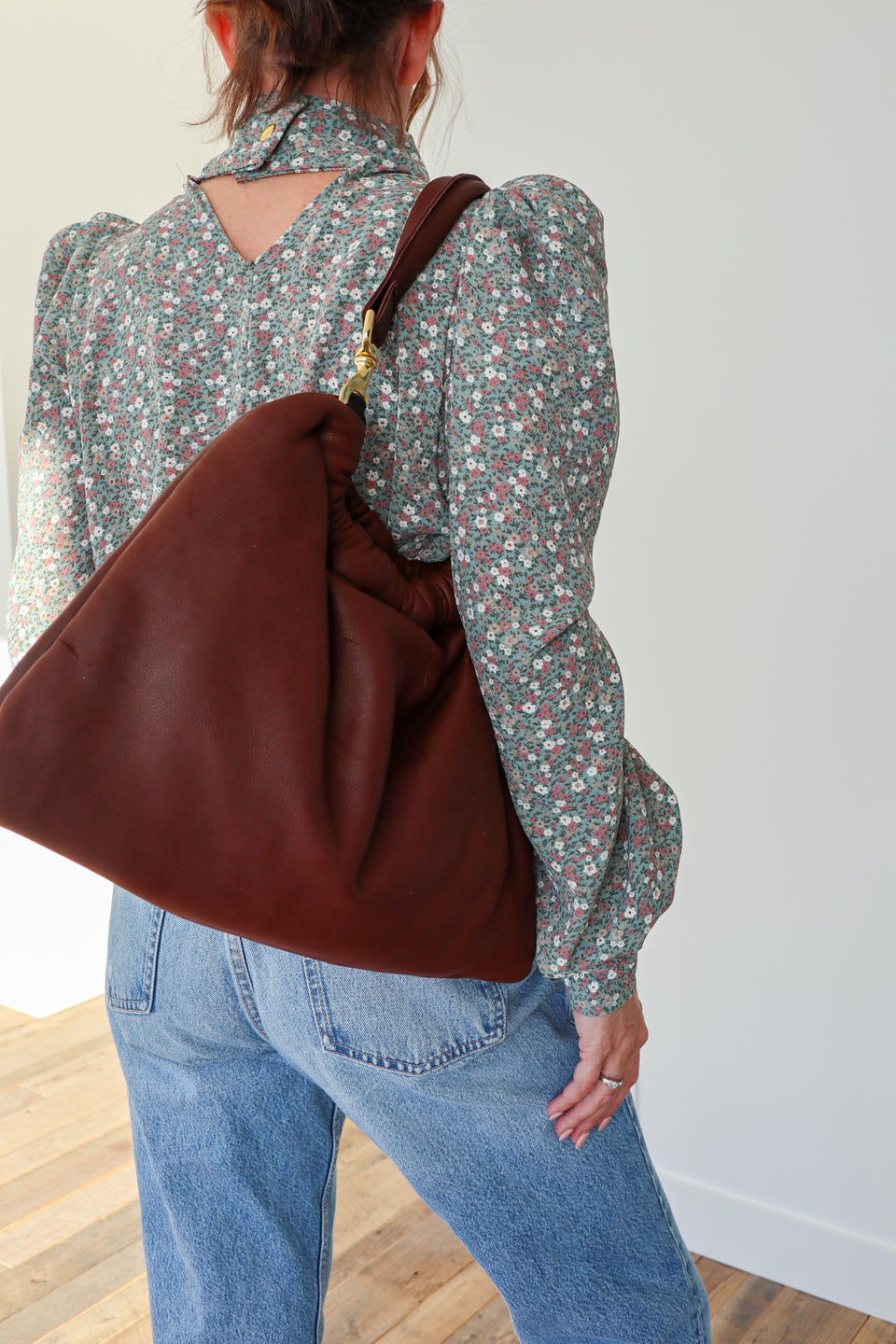 Sac à main en cuir brun chocolat