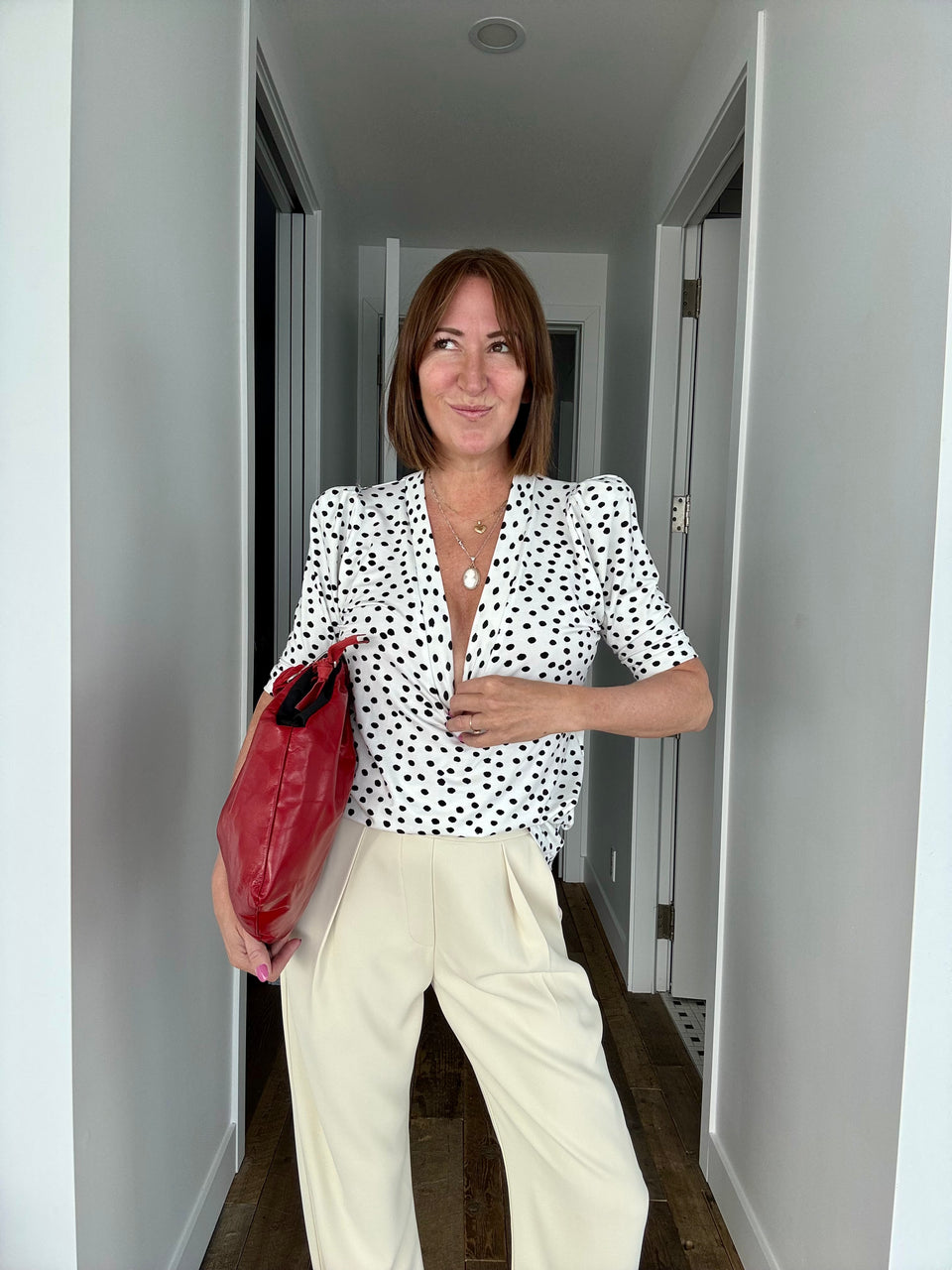 Top décolleté à pois