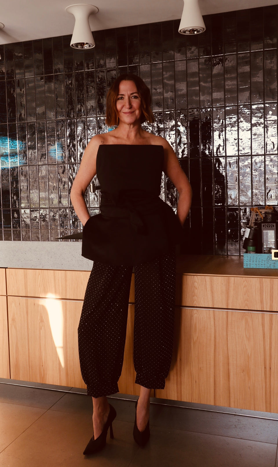 Pantalon noir pastilles brillantes